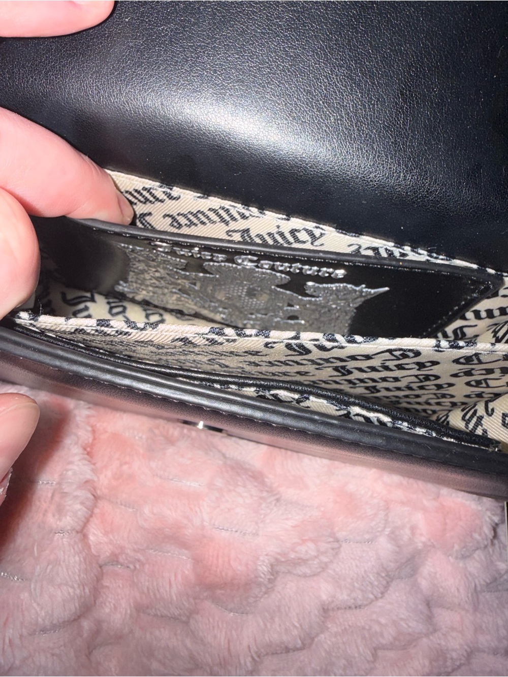 Juicy Couture - UK Edition - Kylie Flap Bag - BLACK - Rhinestone Accent Strings! - Picture 8 of 15